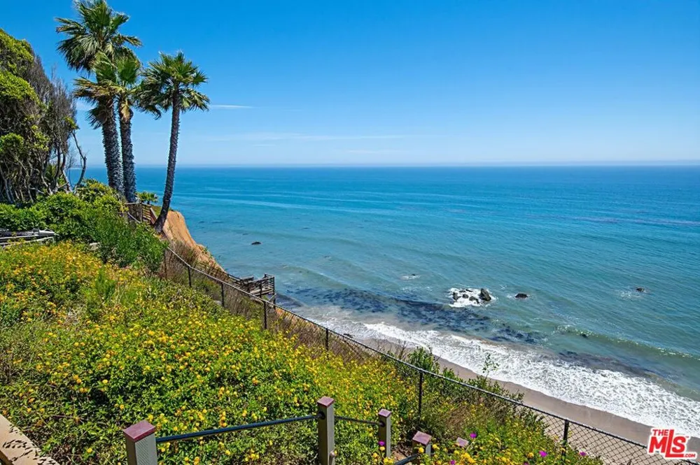 32614 Pacific Coast Highway Malibu, CA 90265
