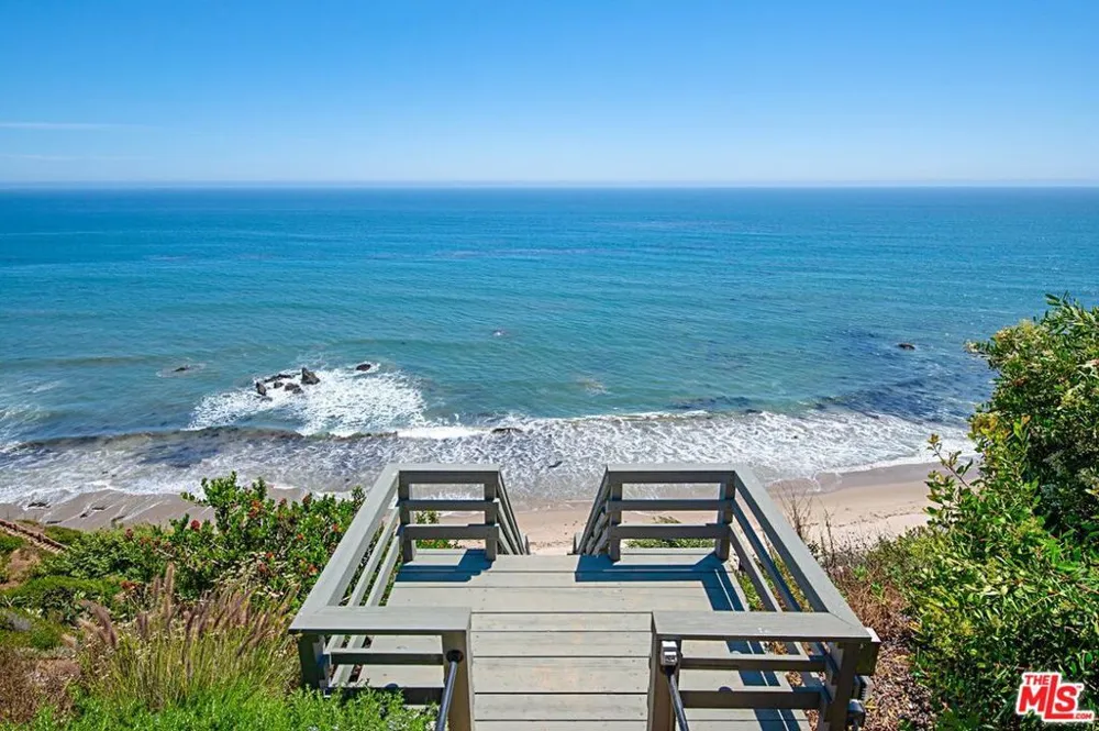32614 Pacific Coast Highway Malibu, CA 90265