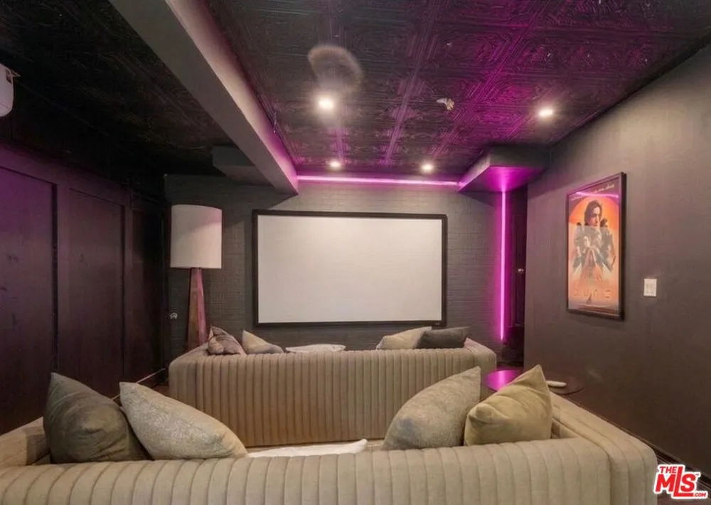 3249 Bennett Drive Los Angeles, CA 90068