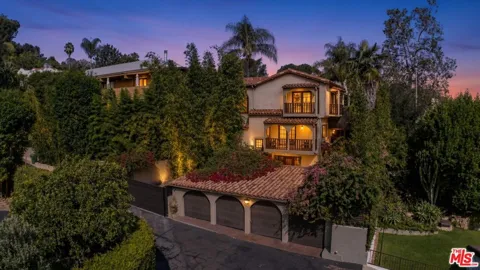3249 Bennett Drive