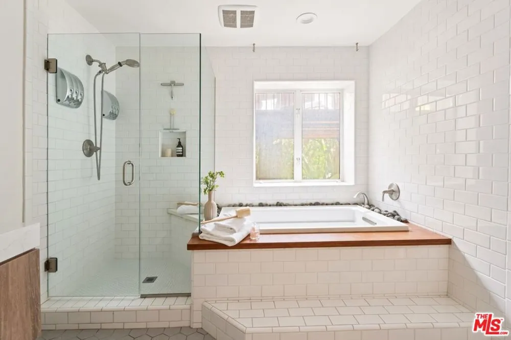 3249 Bennett Drive Los Angeles, CA 90068