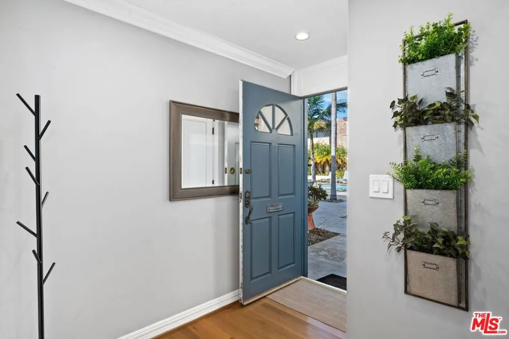 4716 La Villa Marina #C Marina del Rey, CA 90292
