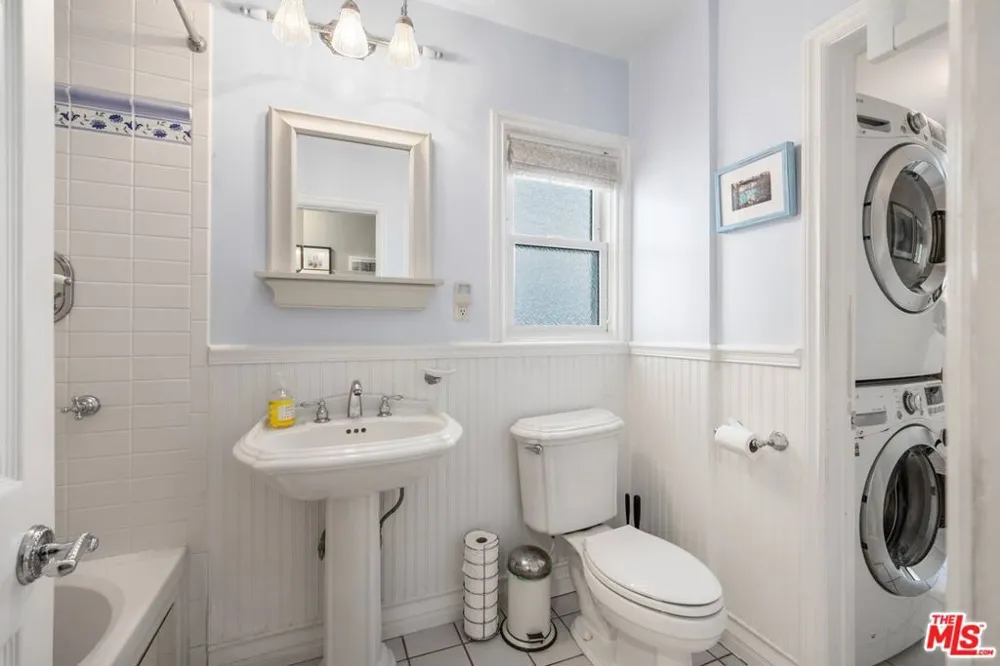 2615 Beach Avenue Venice, CA 90291