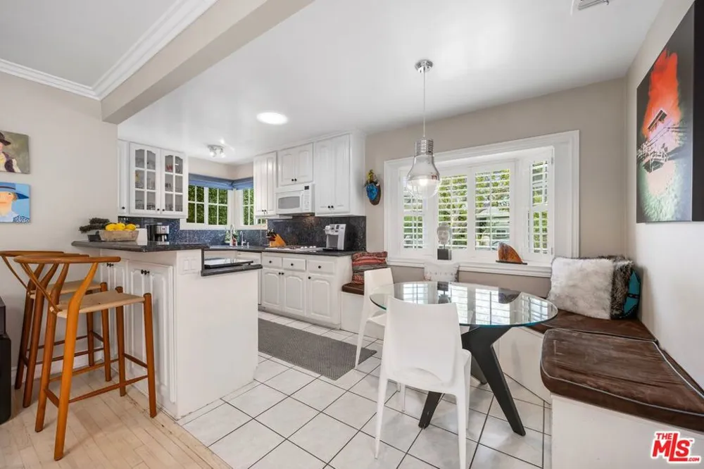2615 Beach Avenue Venice, CA 90291