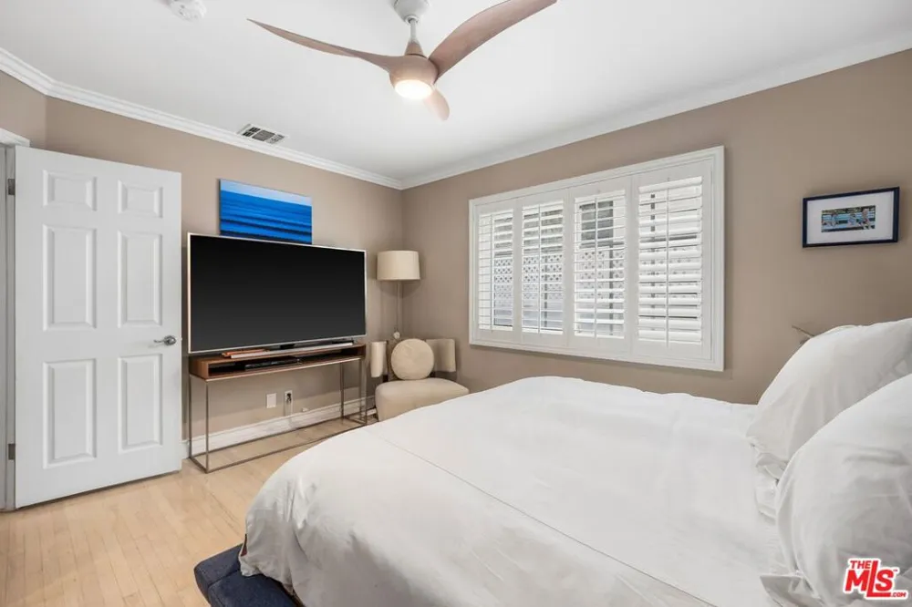 2615 Beach Avenue Venice, CA 90291