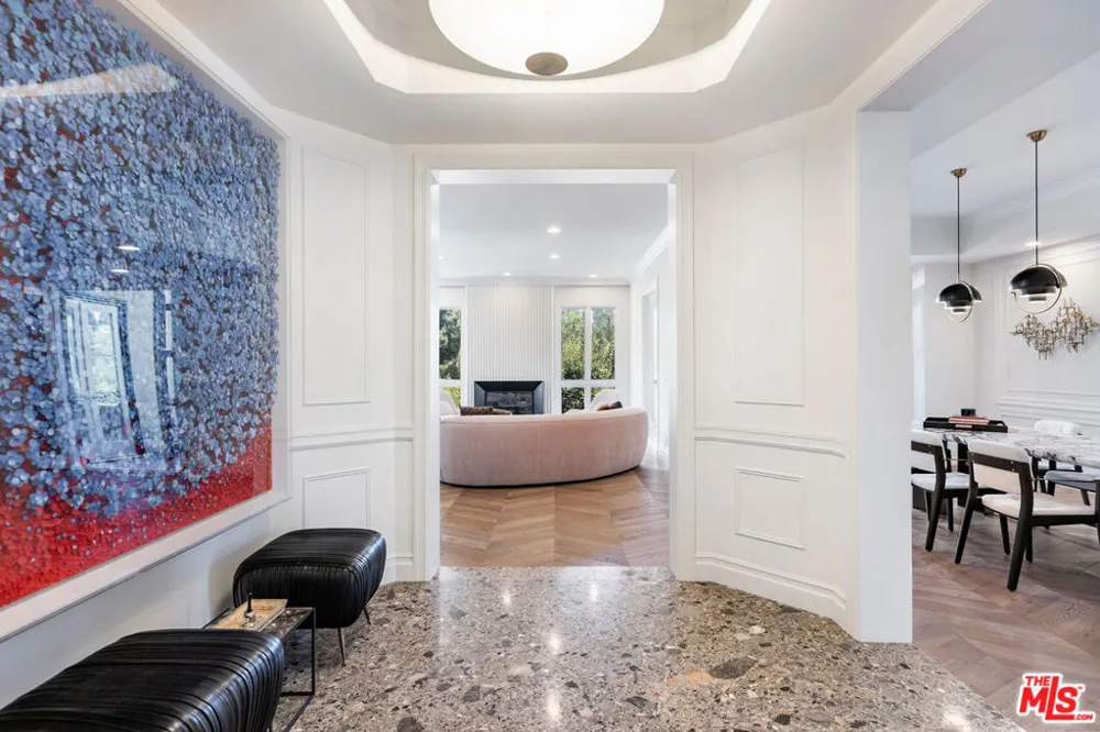 10110 Empyrean Way #204 Los Angeles, CA 90067