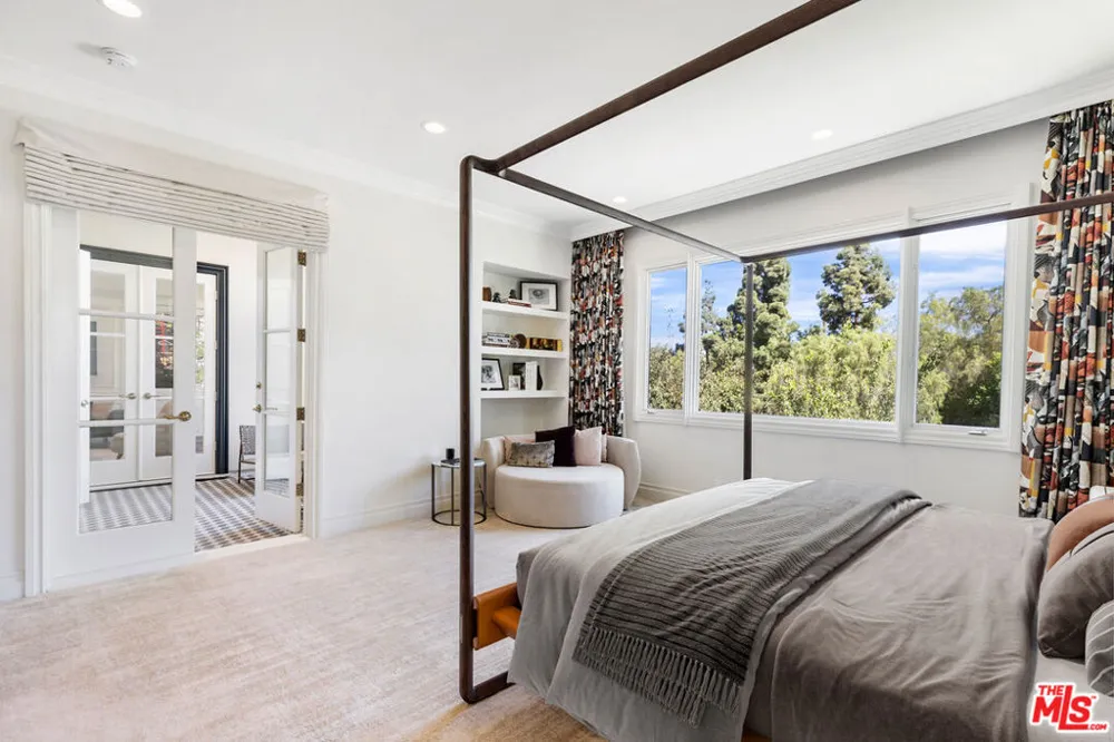 10110 Empyrean Way #204 Los Angeles, CA 90067