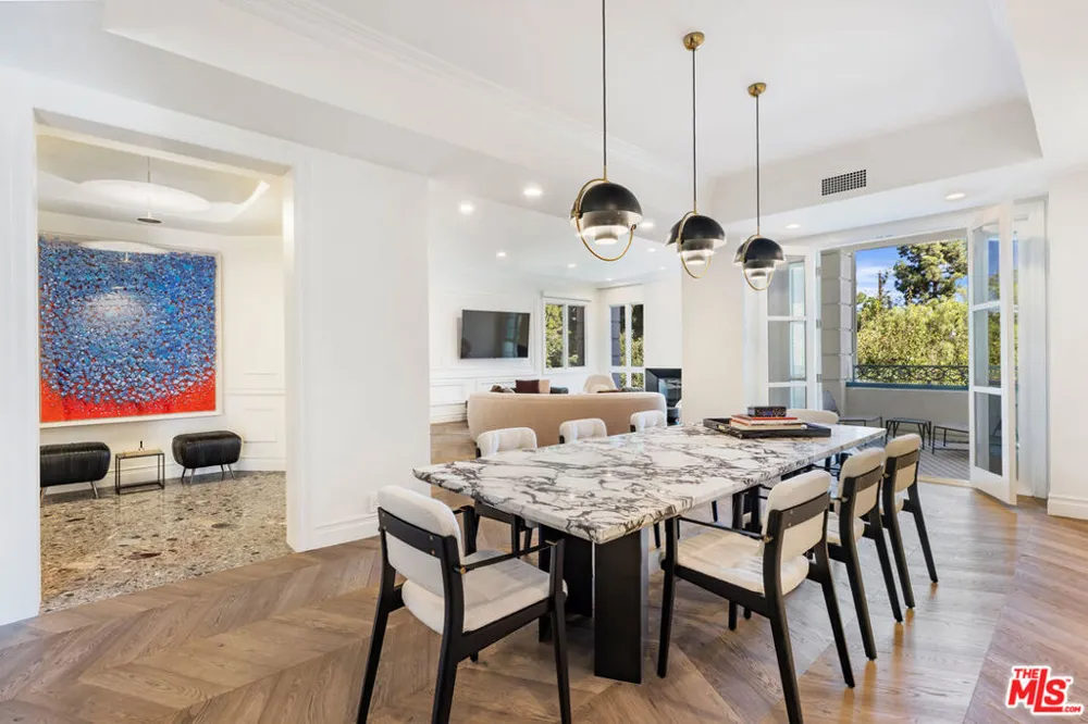 10110 Empyrean Way #204 Los Angeles, CA 90067