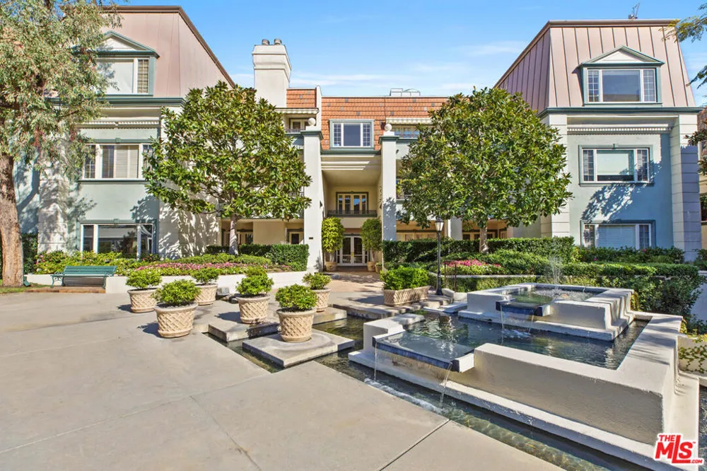 10110 Empyrean Way #204 Los Angeles, CA 90067