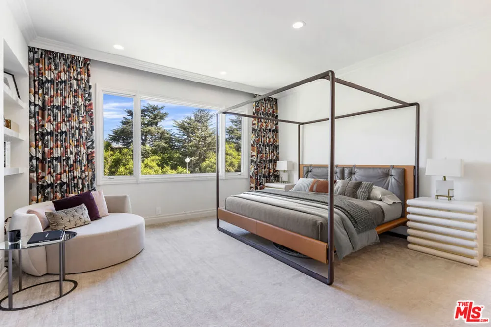 10110 Empyrean Way #204 Los Angeles, CA 90067