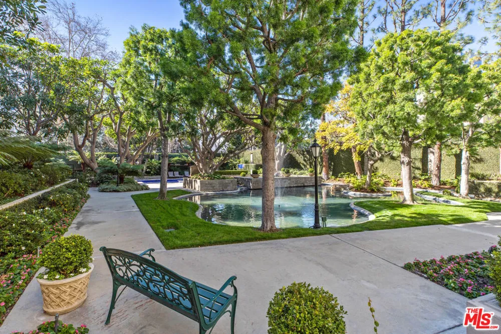 10110 Empyrean Way #204 Los Angeles, CA 90067