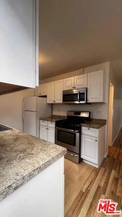 3562 Mentone Los Angeles, CA 90034