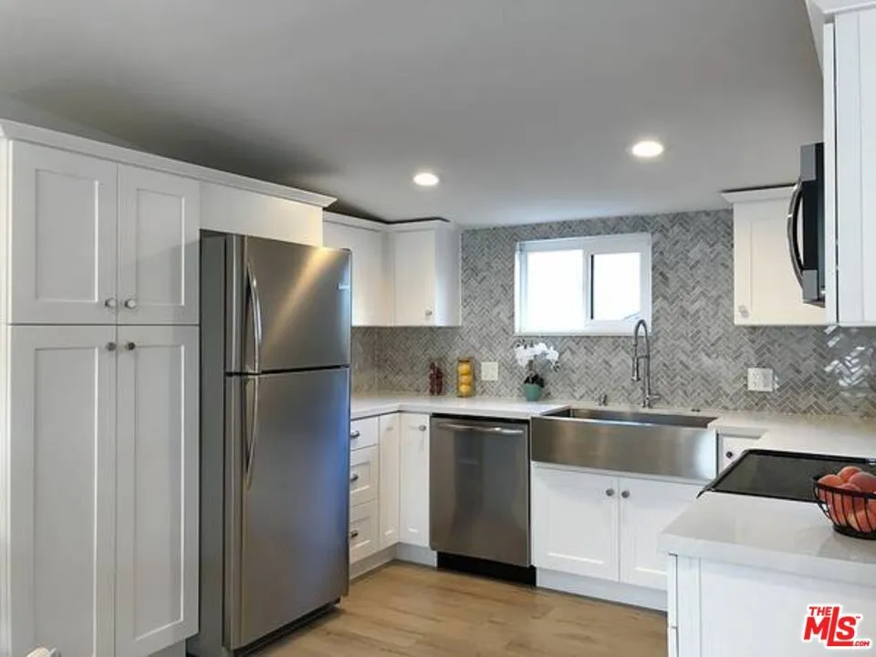2211 GRIFFITH PARK #5 Los Angeles, CA 90039