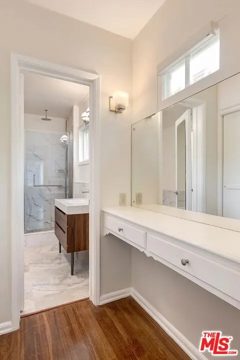 10574 Ashton Avenue Los Angeles, CA 90024
