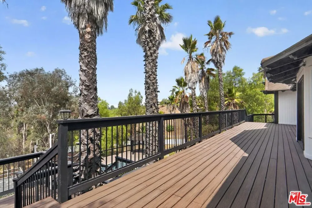 3342 White Hawk Road Escondido, CA 92027