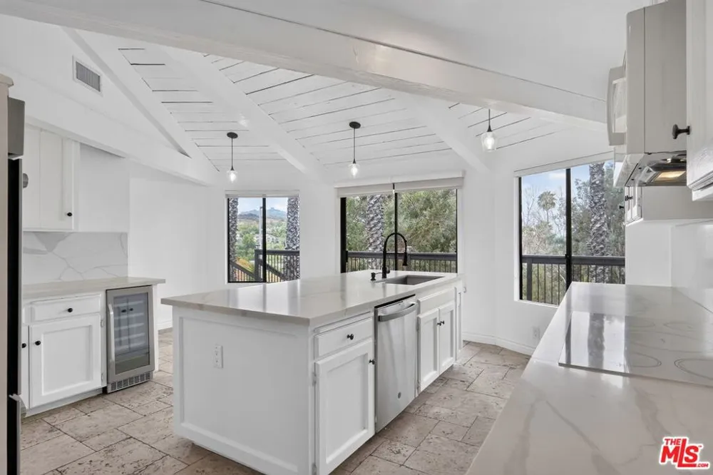 3342 White Hawk Road Escondido, CA 92027