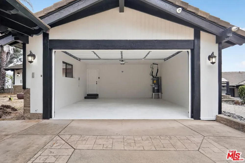 3342 White Hawk Road Escondido, CA 92027