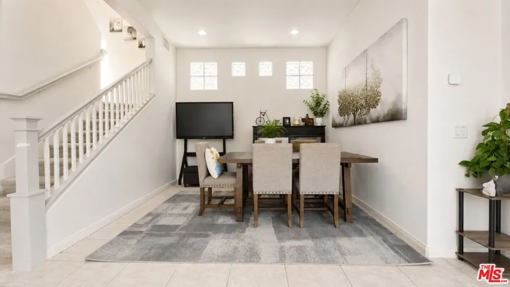 10884 Kimball Place Tustin, CA 92782