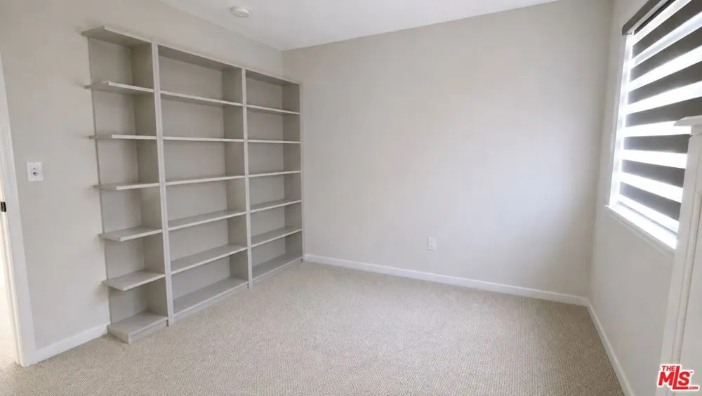 10884 Kimball Place Tustin, CA 92782