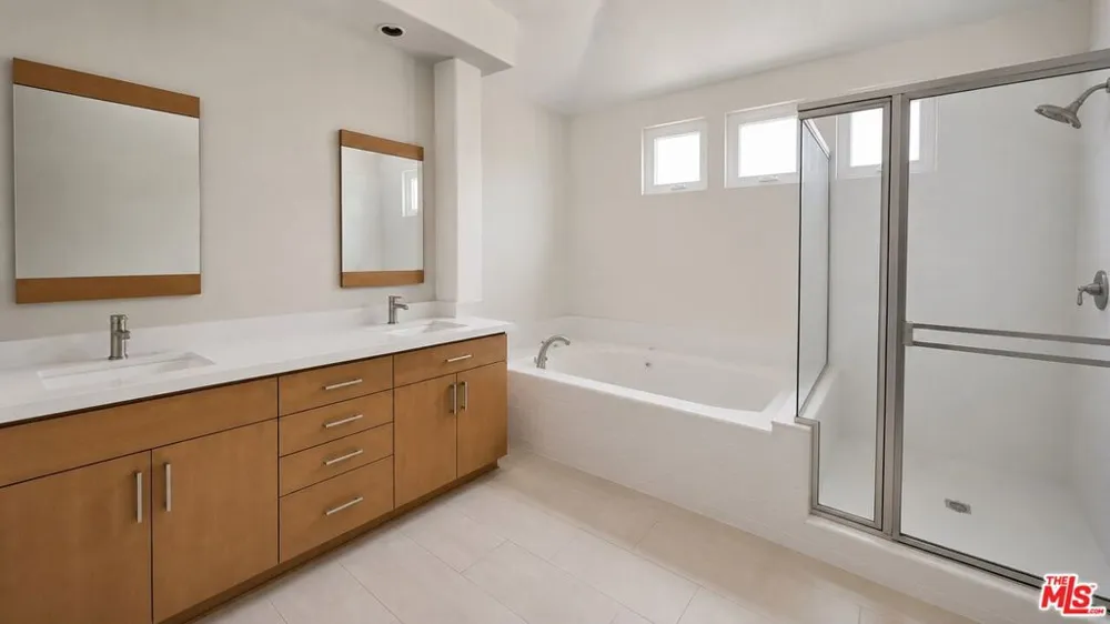 10884 Kimball Place Tustin, CA 92782