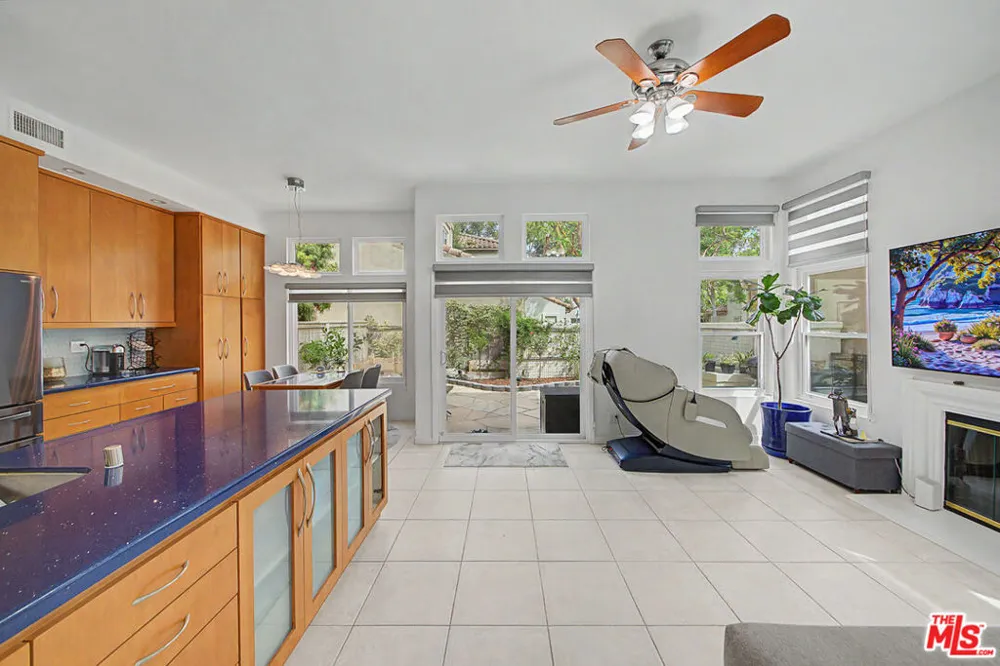 10884 Kimball Place Tustin, CA 92782