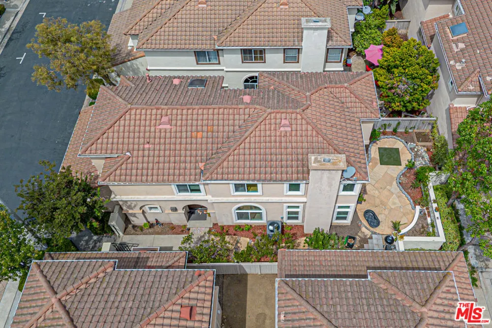 10884 Kimball Place Tustin, CA 92782