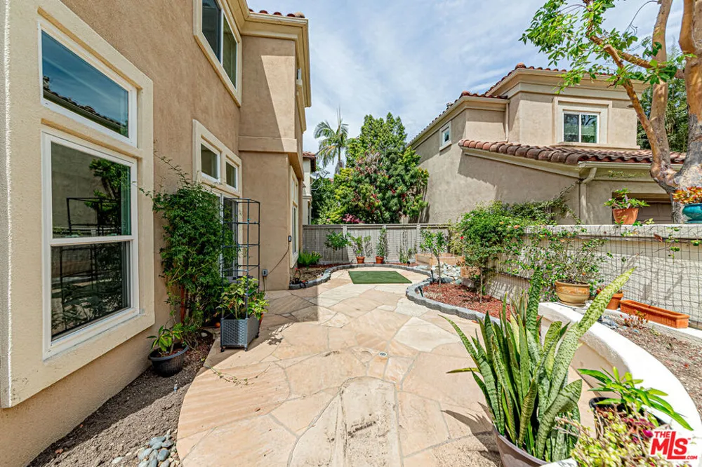 10884 Kimball Place Tustin, CA 92782