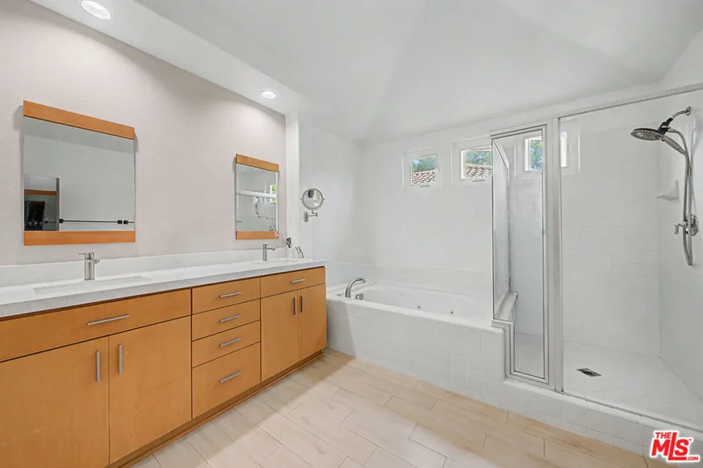 10884 Kimball Place Tustin, CA 92782