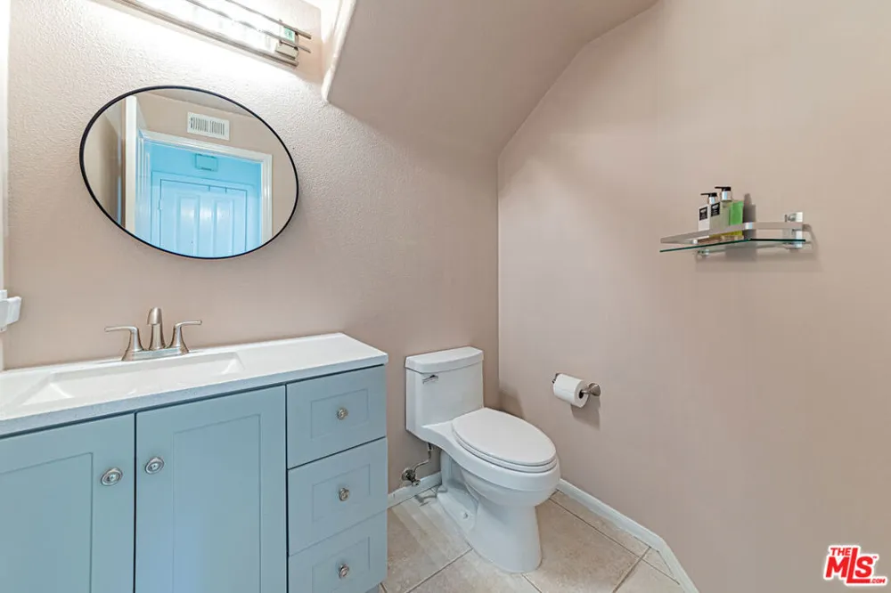 10884 Kimball Place Tustin, CA 92782