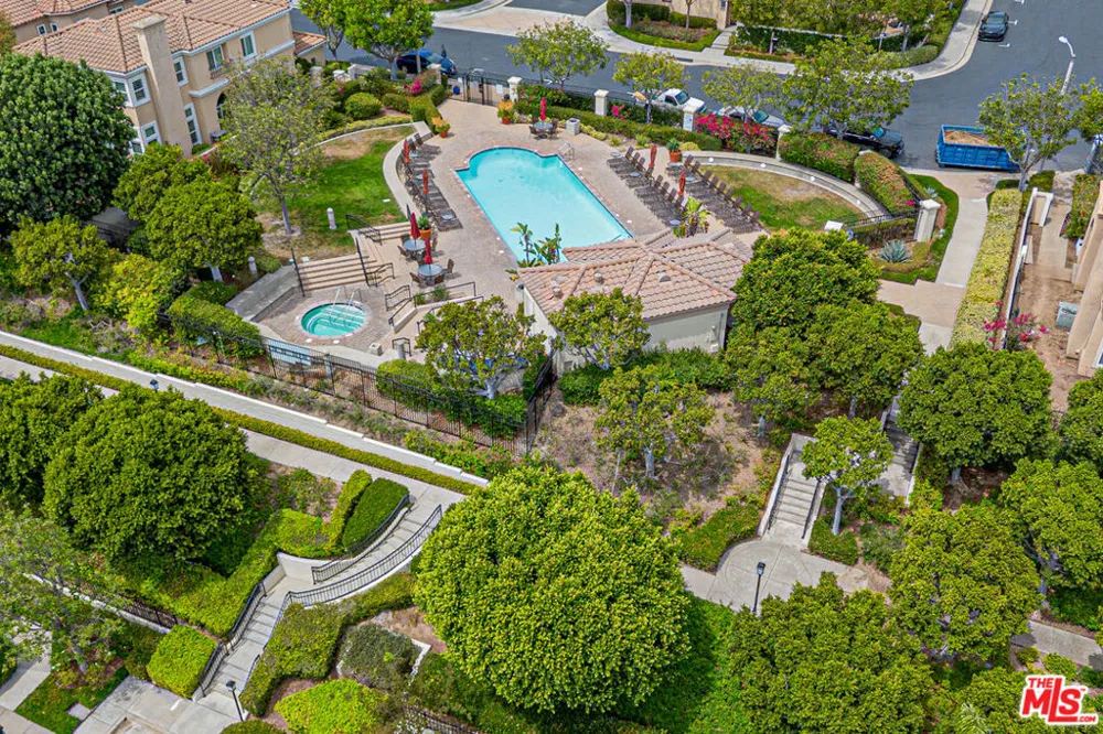 10884 Kimball Place Tustin, CA 92782