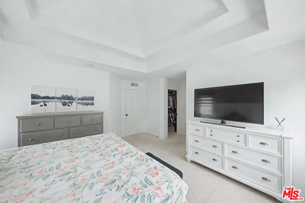 10884 Kimball Place Tustin, CA 92782