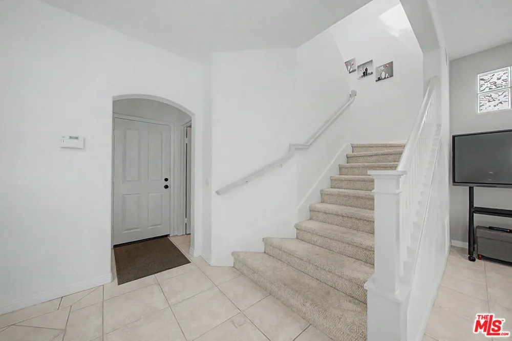 10884 Kimball Place Tustin, CA 92782