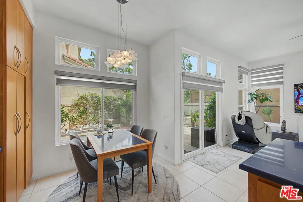 10884 Kimball Place Tustin, CA 92782