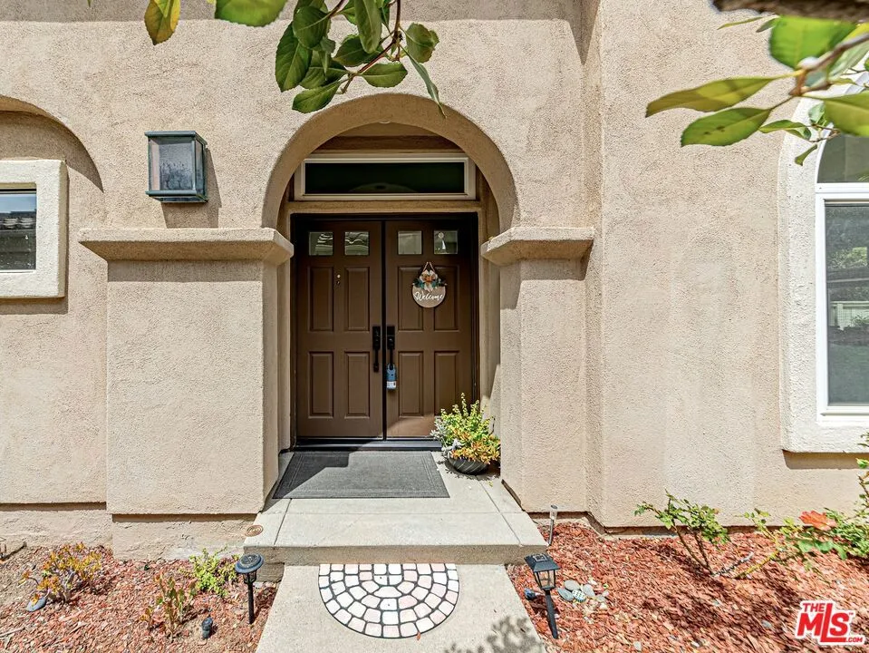 10884 Kimball Place Tustin, CA 92782