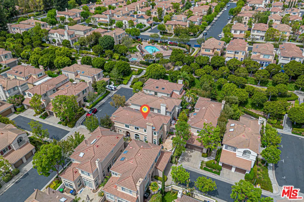 10884 Kimball Place Tustin, CA 92782
