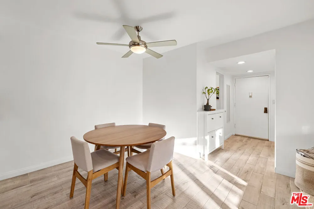 5651 Windsor Way #101 Culver City, CA 90230