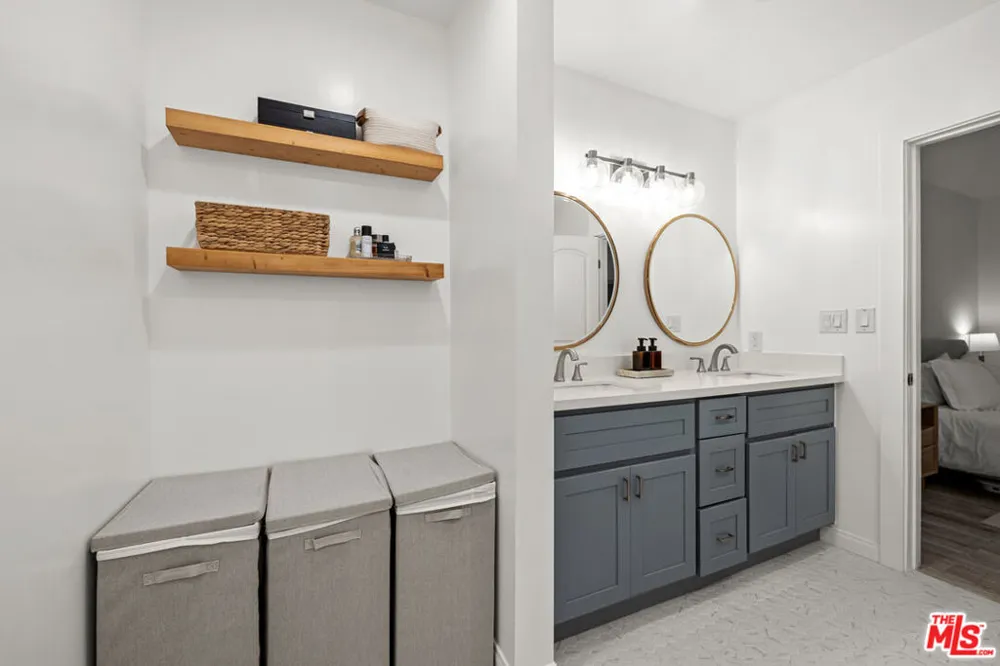 5651 Windsor Way #101 Culver City, CA 90230