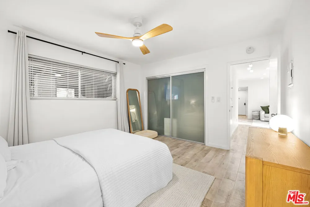 5651 Windsor Way #101 Culver City, CA 90230