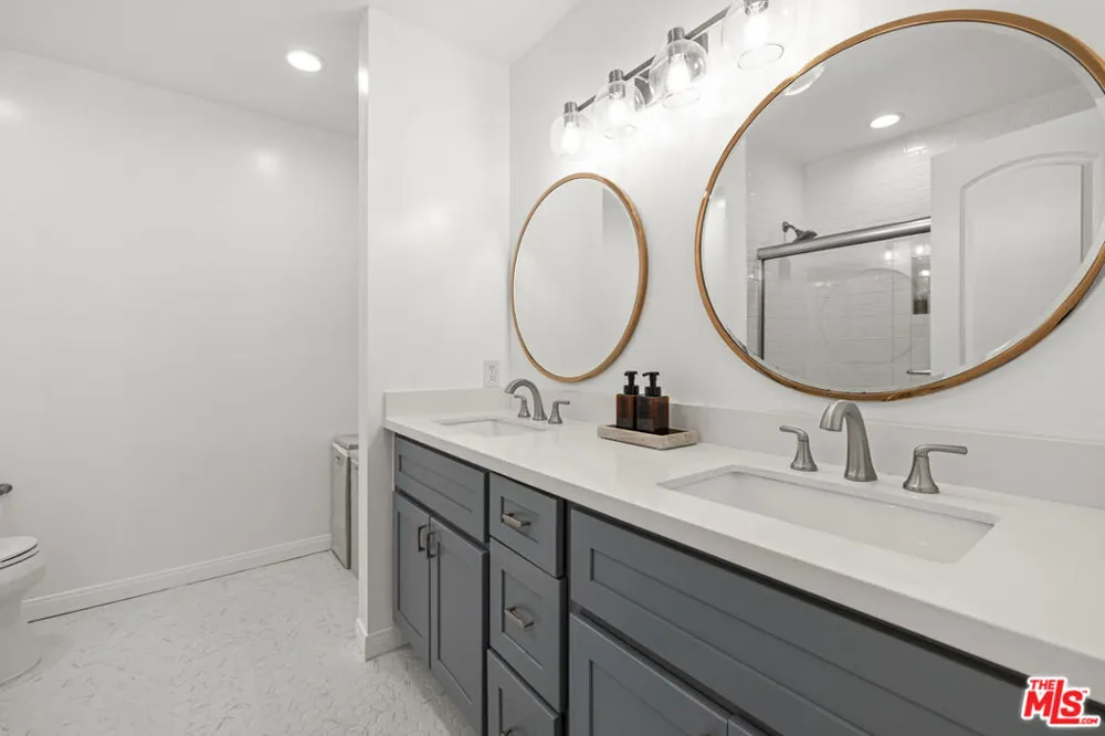5651 Windsor Way #101 Culver City, CA 90230