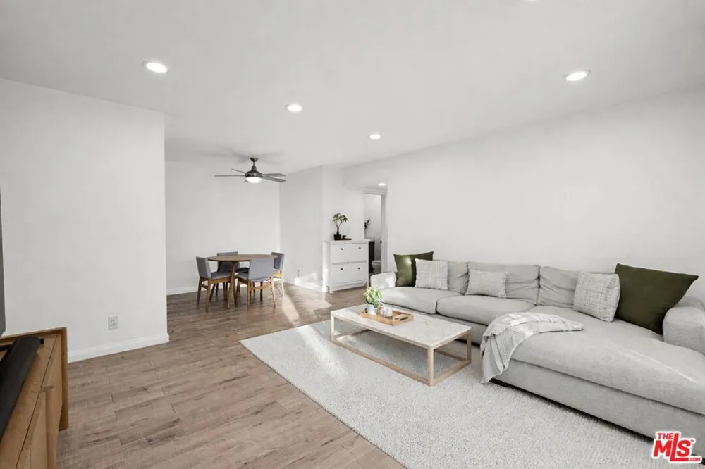 5651 Windsor Way #101 Culver City, CA 90230
