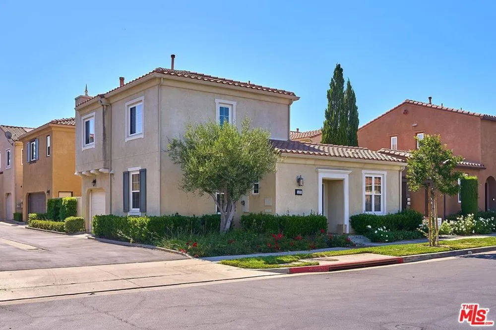 11478 Ghiberti Way Northridge, CA 91326