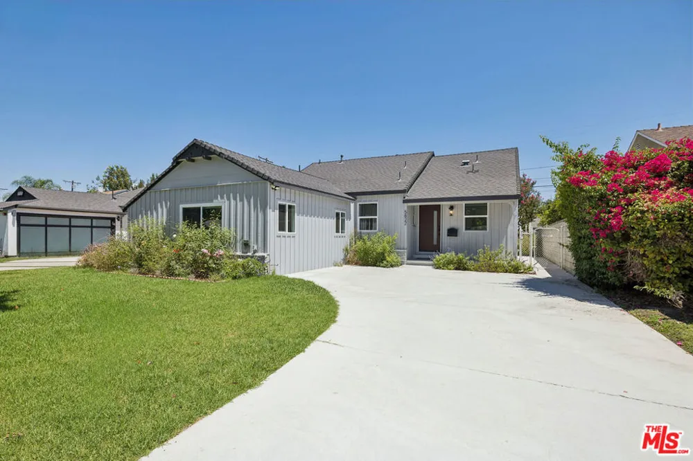 5822 Saloma Avenue Sherman Oaks, CA 91411