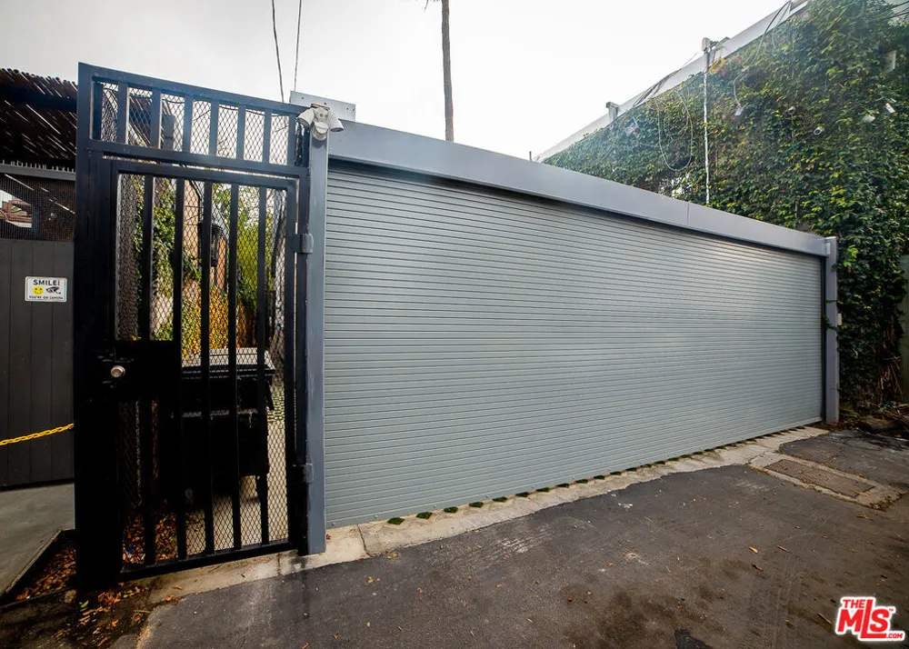 205 Venice Way Los Angeles, CA 90291