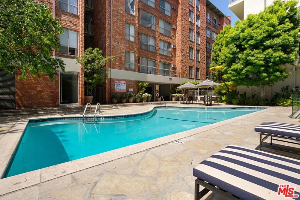 1440 VETERAN AVENUE #217 Los Angeles, CA 90024