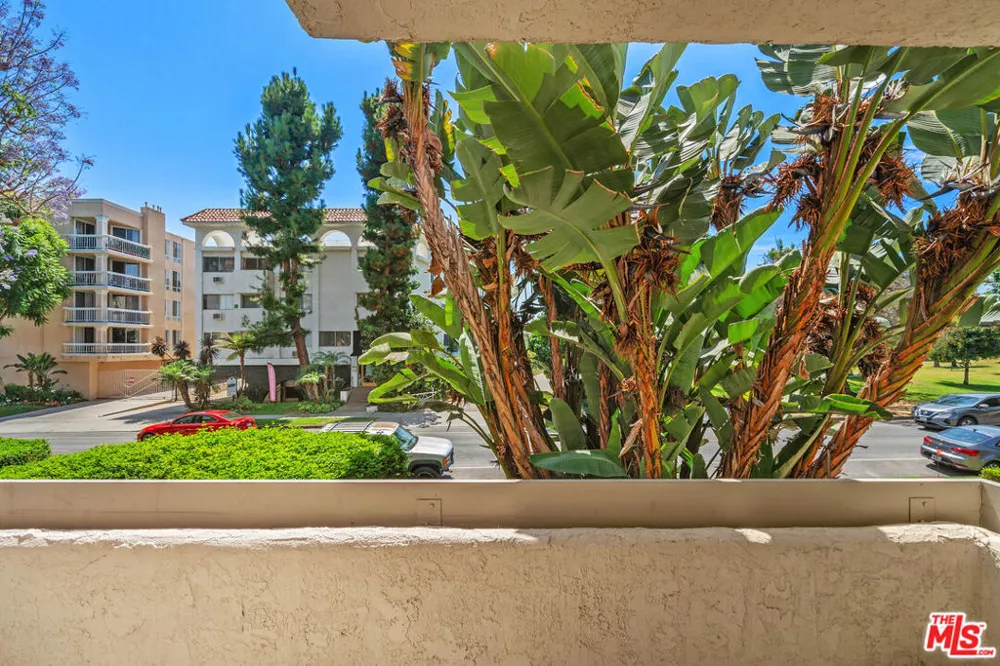 1440 VETERAN AVENUE #217 Los Angeles, CA 90024