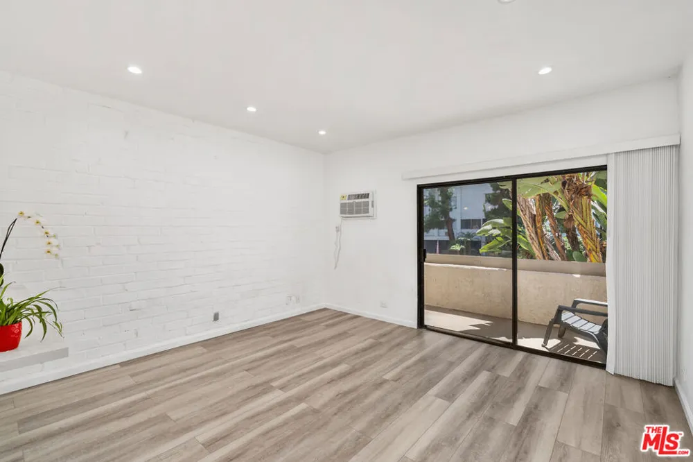 1440 VETERAN AVENUE #217 Los Angeles, CA 90024