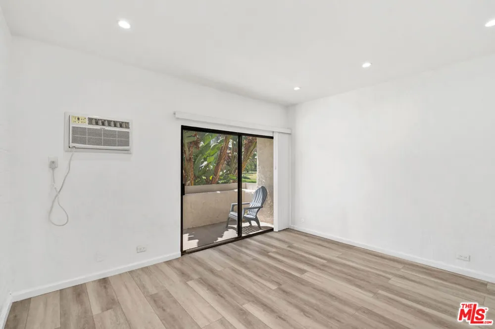 1440 VETERAN AVENUE #217 Los Angeles, CA 90024