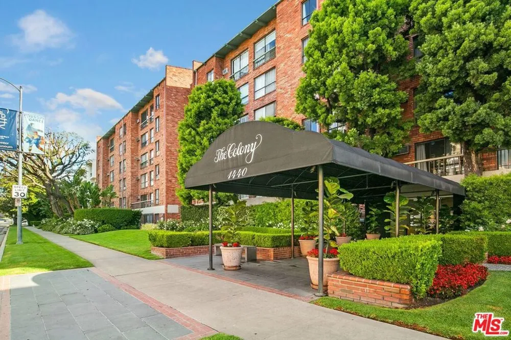 1440 VETERAN AVENUE #217 Los Angeles, CA 90024