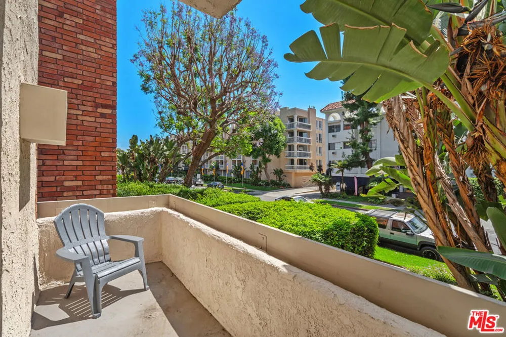 1440 VETERAN AVENUE #217 Los Angeles, CA 90024