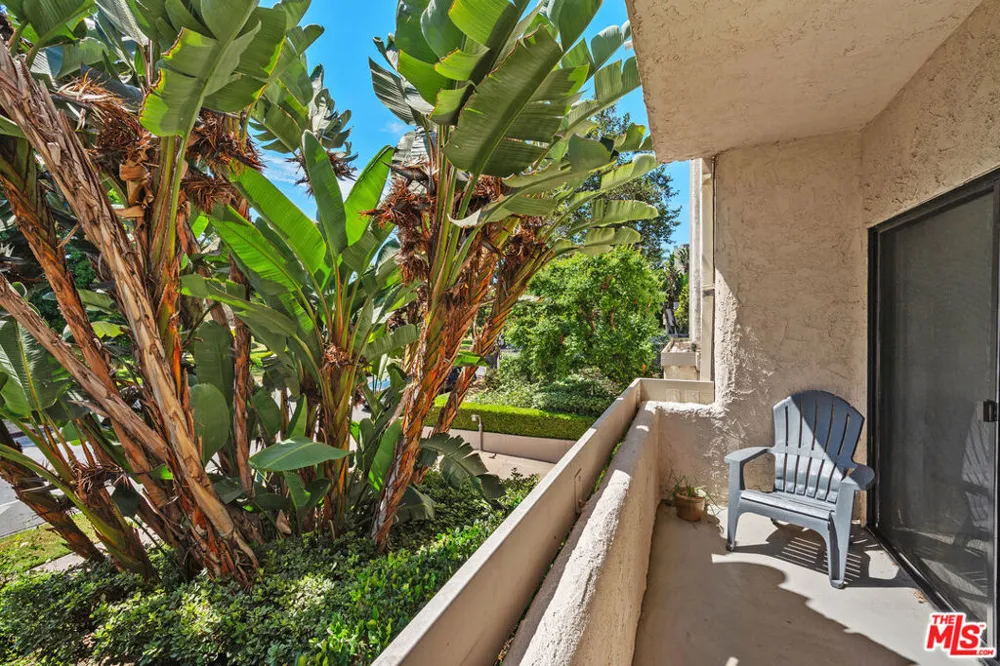 1440 VETERAN AVENUE #217 Los Angeles, CA 90024